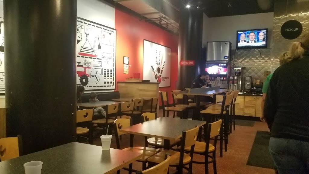 Raising Canes Chicken Fingers | meal takeaway | 6407 Westworth Blvd, Westworth Village, TX 76114, USA | 8177315829 OR +1 817-731-5829