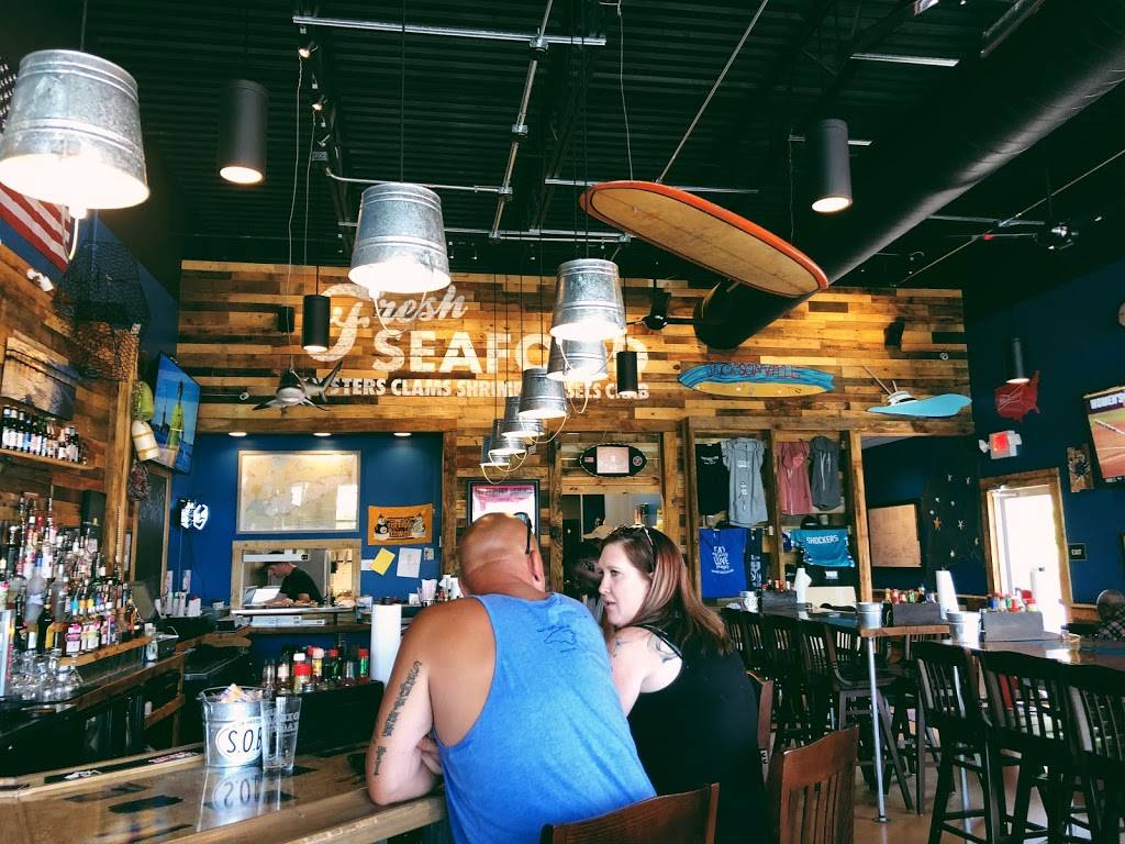 Shuckin Shack Oyster Bar | restaurant | 2421 Gum Branch Rd, Jacksonville, NC 28540, USA | 9109394327 OR +1 910-939-4327