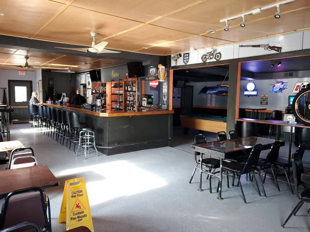 Tail Lights Tavern | restaurant | 323 Main St, Linwood, KS 66052, USA | 9133015100 OR +1 913-301-5100