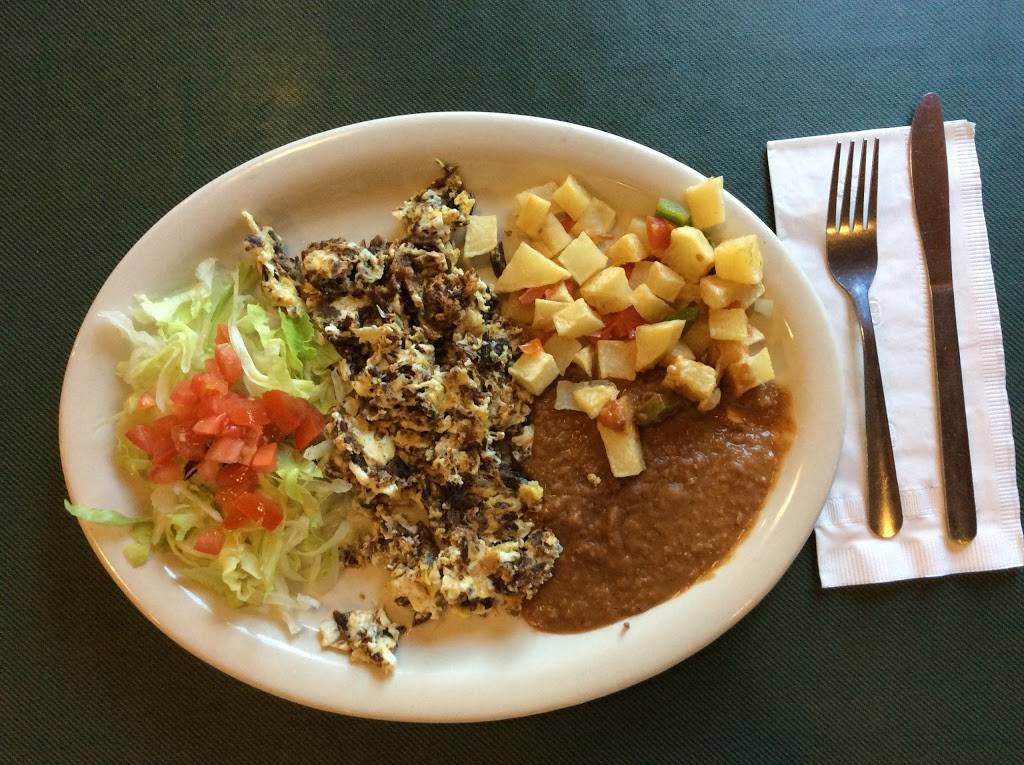 Merida Mexican Restaurant | restaurant | 2509 Navigation Blvd, Houston, TX 77003, USA | 7132270260 OR +1 713-227-0260