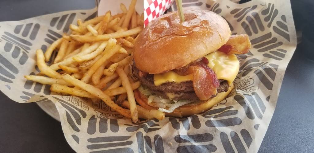 Jaggers | restaurant | 7833 South, US-31, Indianapolis, IN 46227, USA | 3177810855 OR +1 317-781-0855