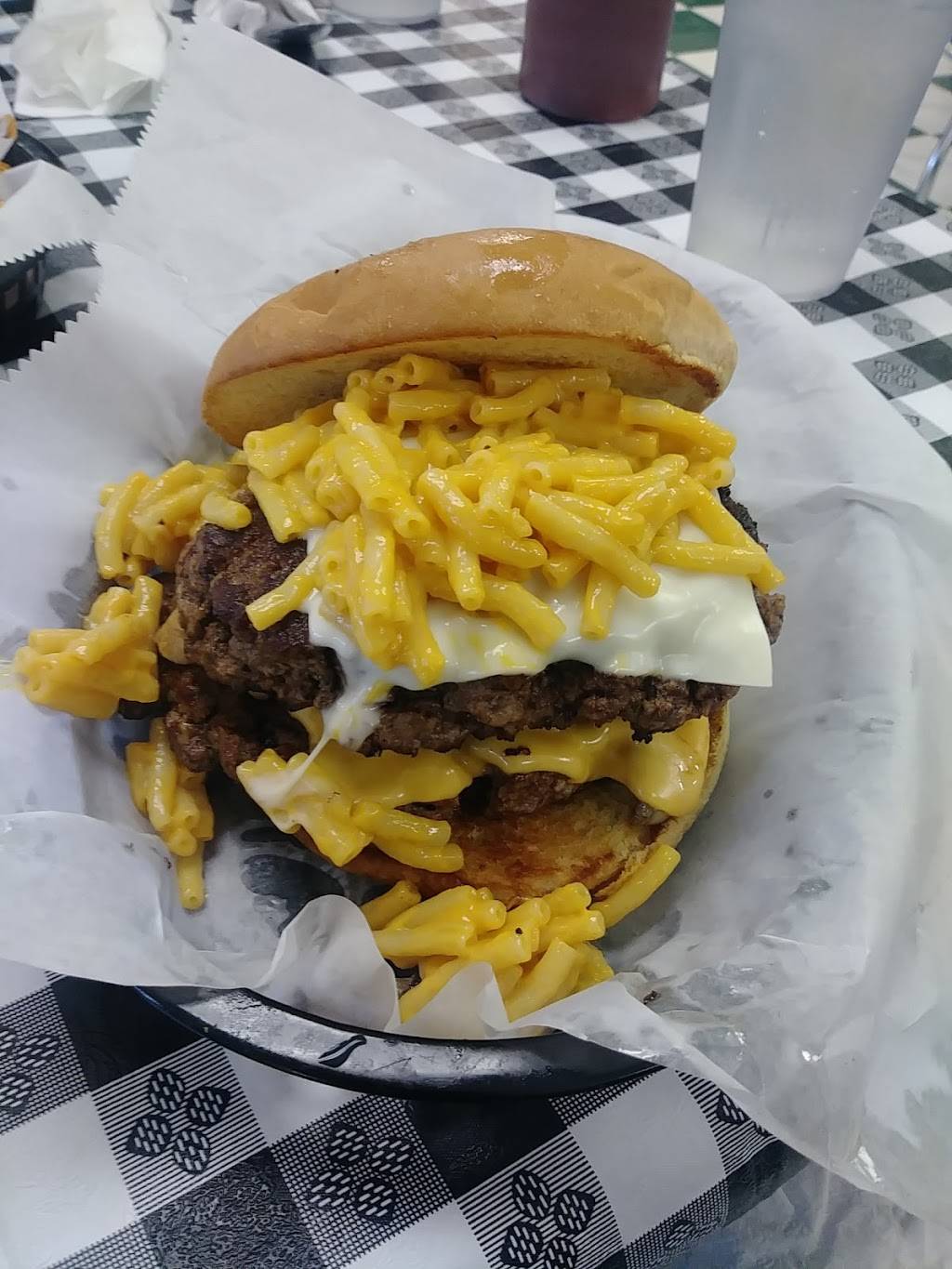 Danos Diner | restaurant | 1487 Mayport Rd, Atlantic Beach, FL 32233, USA | 9042470100 OR +1 904-247-0100