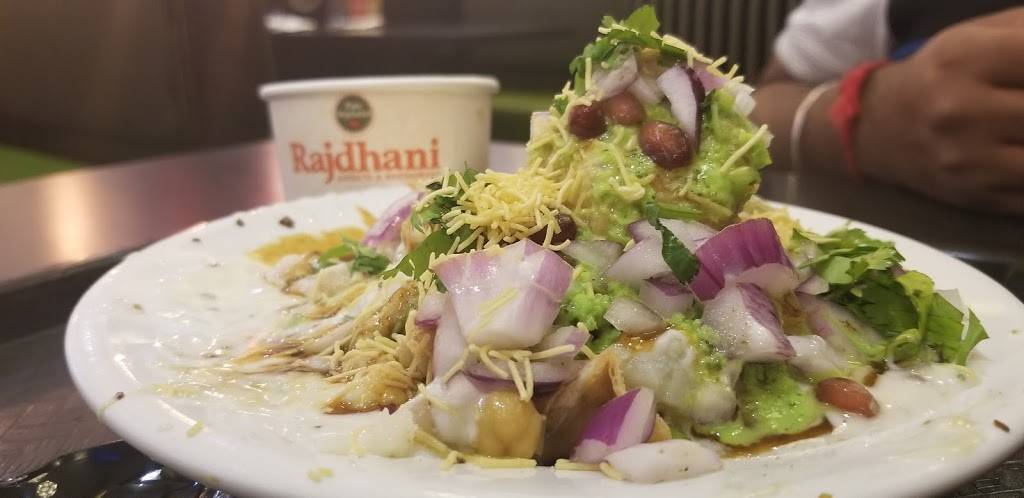 Royal Paan | restaurant | 2260, 107 Bovaird Dr E #107, Brampton, ON L6R 1Z1, Canada | 9057920014 OR +1 905-792-0014