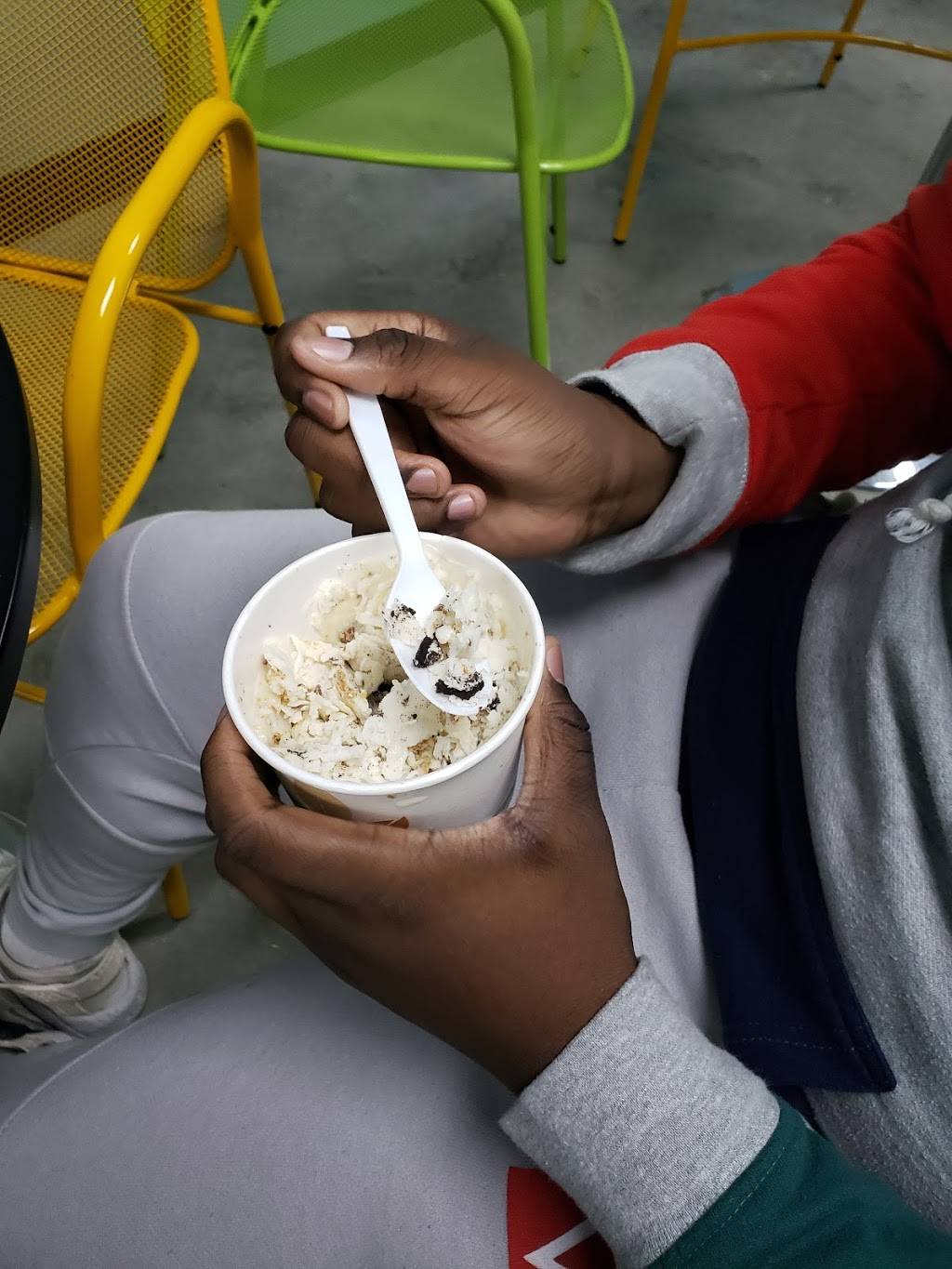 Sweet Tooth Rolled Ice Cream | restaurant | 1483 Gadsden Hwy, Birmingham, AL 35235, USA | 2055371130 OR +1 205-537-1130