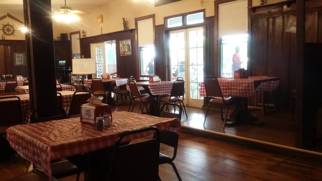 Boatyard BBQ | restaurant | 3006 Lakeshore Dr, Muskegon, MI 49441, USA | 2317477300 OR +1 231-747-7300