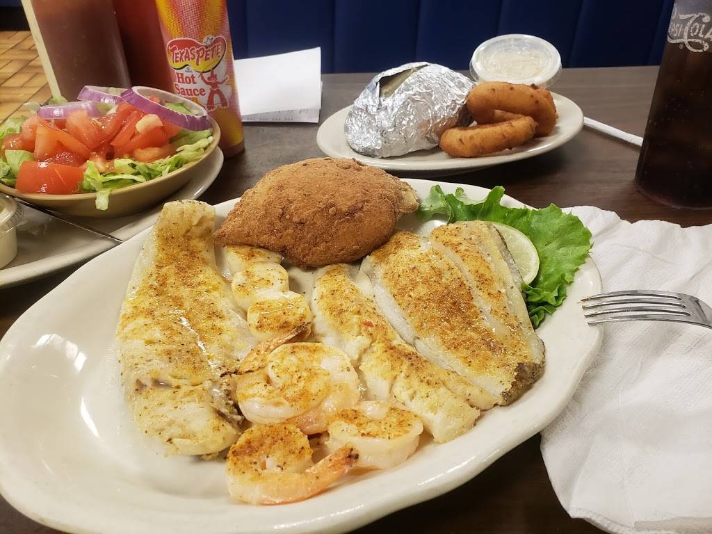 Roza Mayflower Seafood Restaurant | restaurant | 2631 Randleman Rd, Greensboro, NC 27406, USA | 3363797009 OR +1 336-379-7009