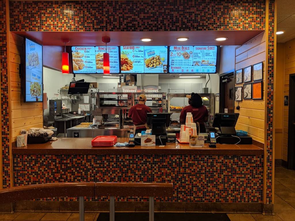 Popeyes Louisiana Kitchen | restaurant | 1803 W Market St, Bloomington, IL 61701, USA | 3098297988 OR +1 309-829-7988