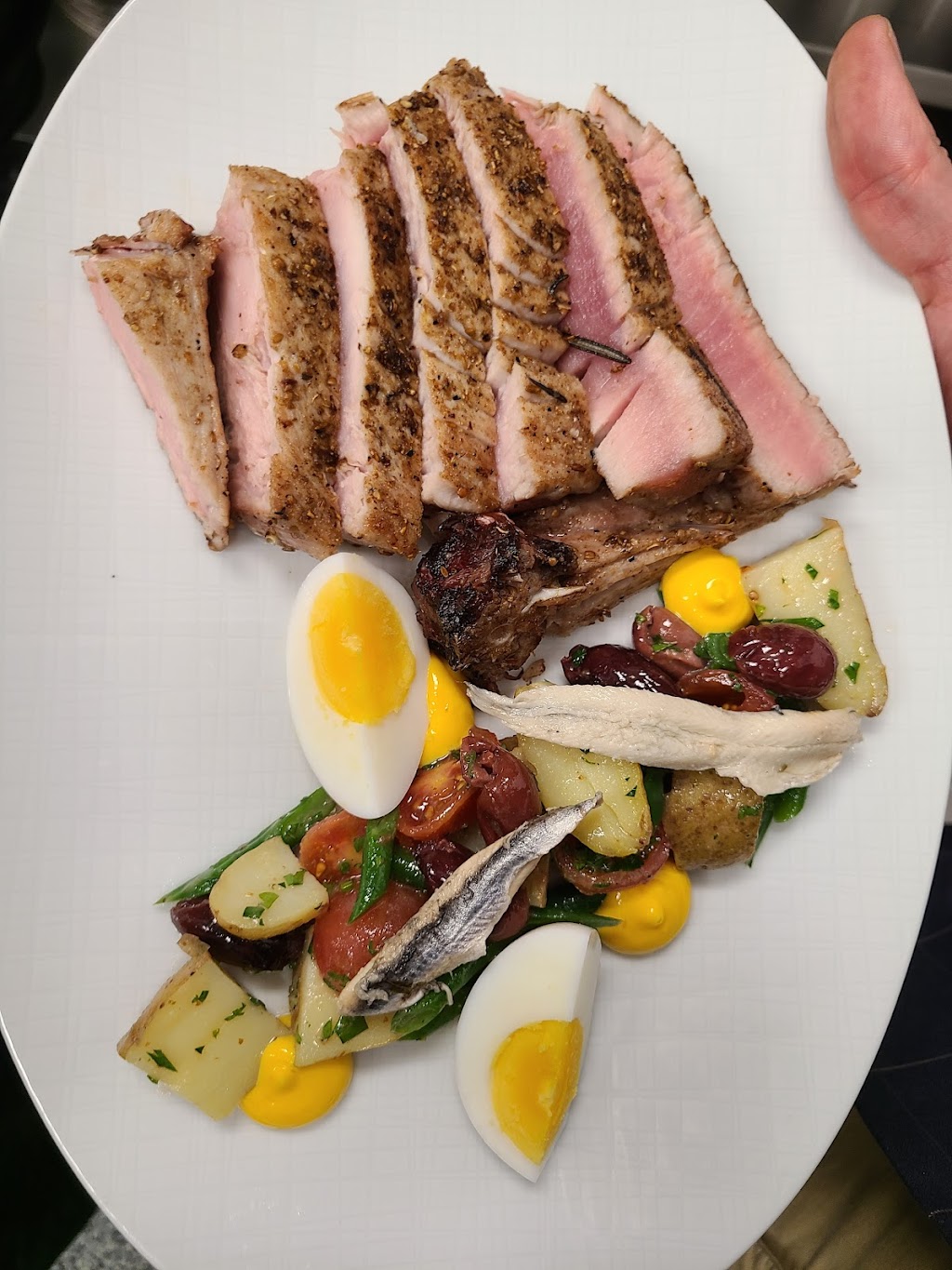 Enchanté Bistro | restaurant | 210 Hampton Rd, Southampton, NY 11968, USA | 6318109020 OR +1 631-810-9020