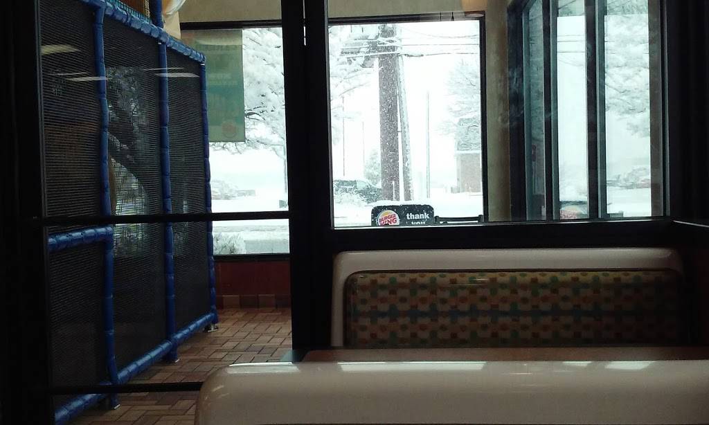 Burger King | restaurant | 106 East Northpoint Dr, Streator, IL 61364, USA | 8156725310 OR +1 815-672-5310