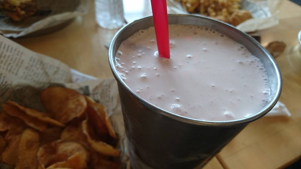 Wayback Burgers | restaurant | 343 Comet Dr, Lancaster, PA 17603, USA | 7175846284 OR +1 717-584-6284