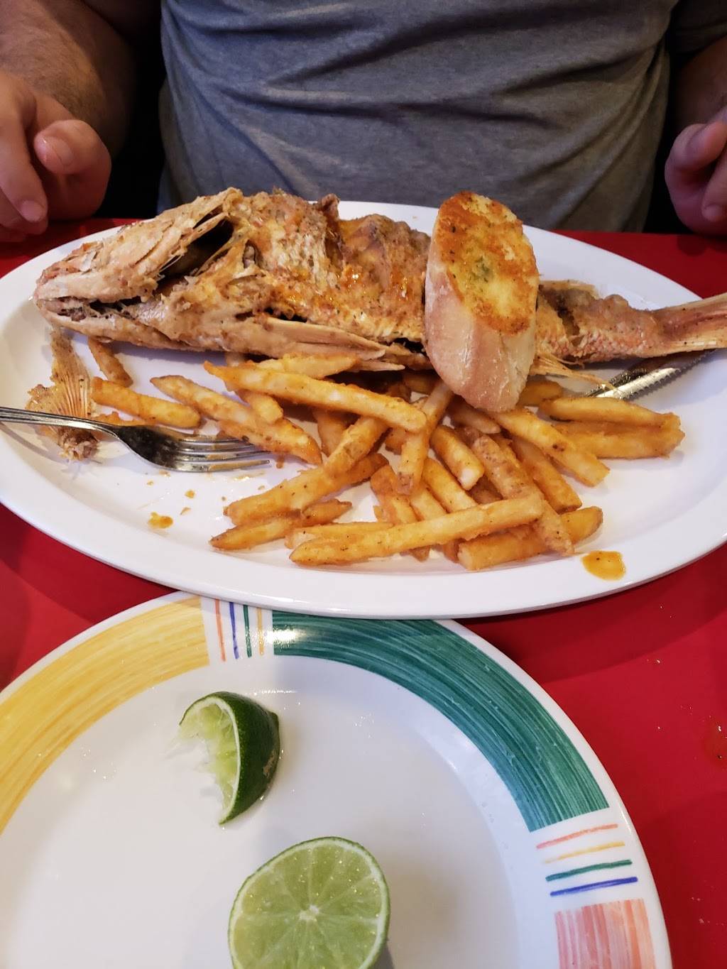 Las Islas Marias | restaurant | 8201 S Pulaski Rd, Chicago, IL 60652, USA | 7733404285 OR +1 773-340-4285