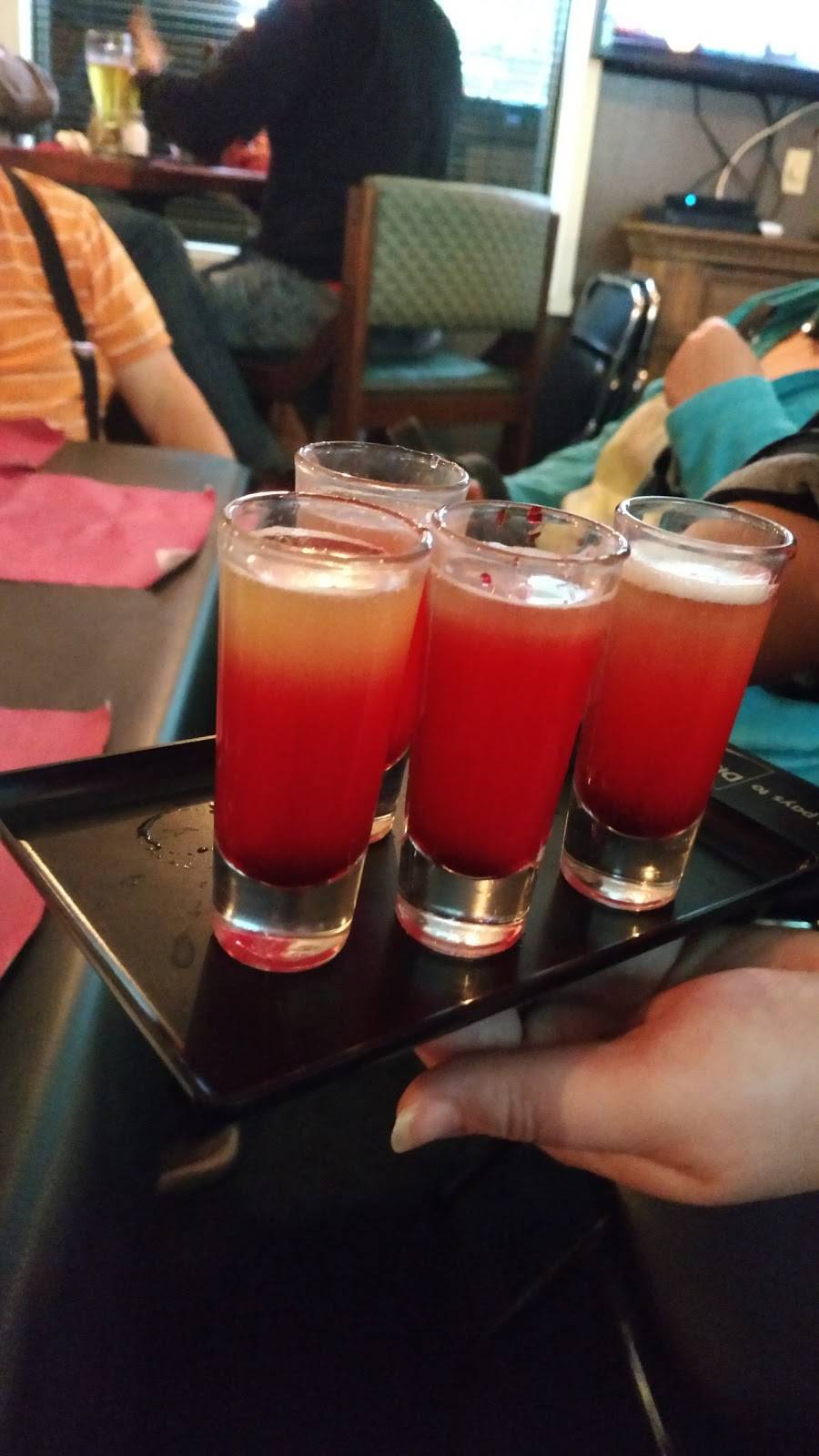 Polo Sports Lounge | restaurant | 25 E 30th Ave, Hutchinson, KS 67502, USA | 6202594313 OR +1 620-259-4313