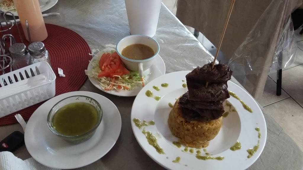 EL CHINCHORRO | restaurant | 123 W Main St, Avon Park, FL 33825, USA | 8634527086 OR +1 863-452-7086