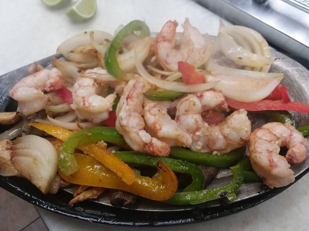 Tequila grill | restaurant | 2085 N Center St, Elkins, AR 72727, USA | 4796432500 OR +1 479-643-2500