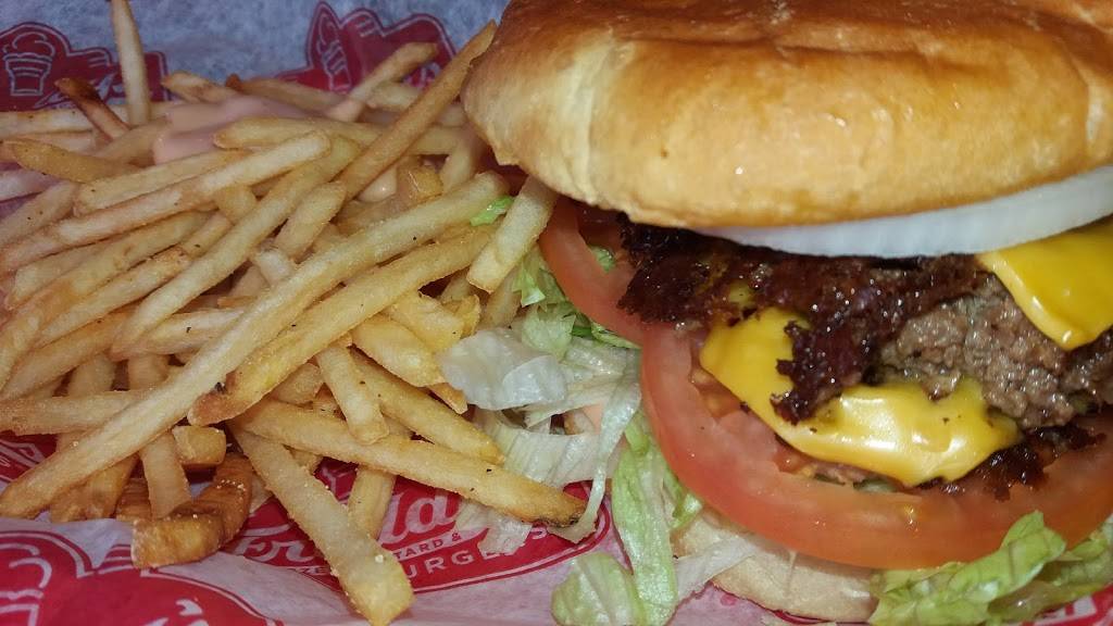 Freddys Frozen Custard & Steakburgers | restaurant | 221 Eagleview Blvd, Exton, PA 19341, USA | 4848742345 OR +1 484-874-2345