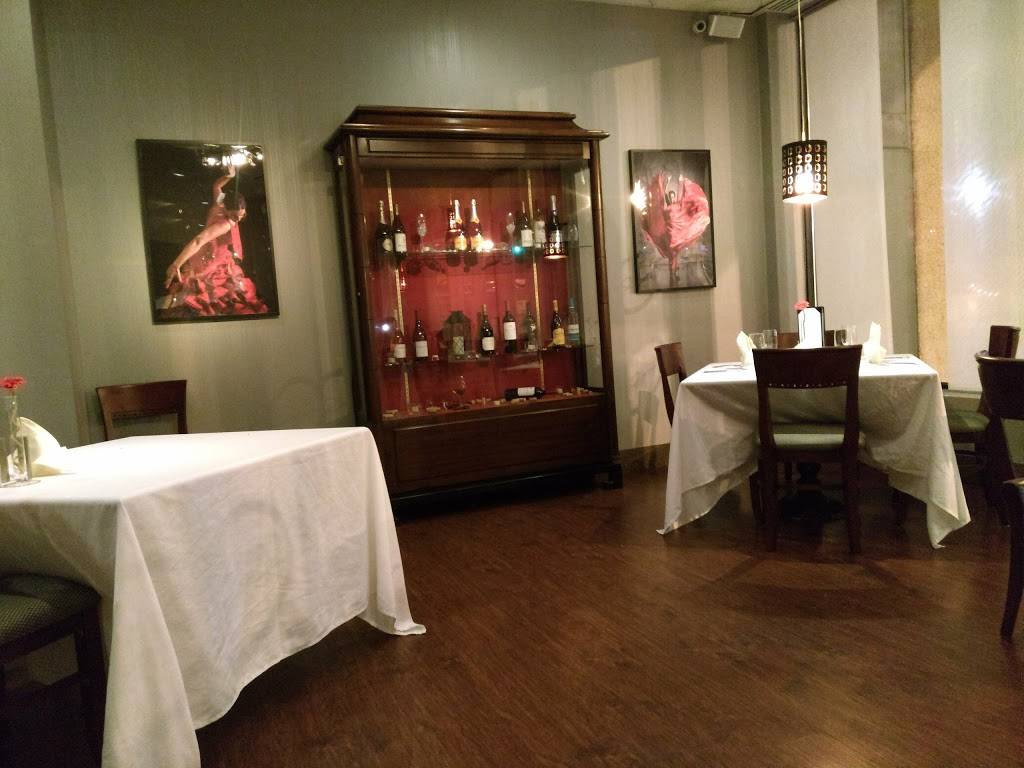 Bolero | restaurant | 2-16 W 10th St, Erie, PA 16501, USA | 8144592220251 OR +1 814-459-2220 ext. 251