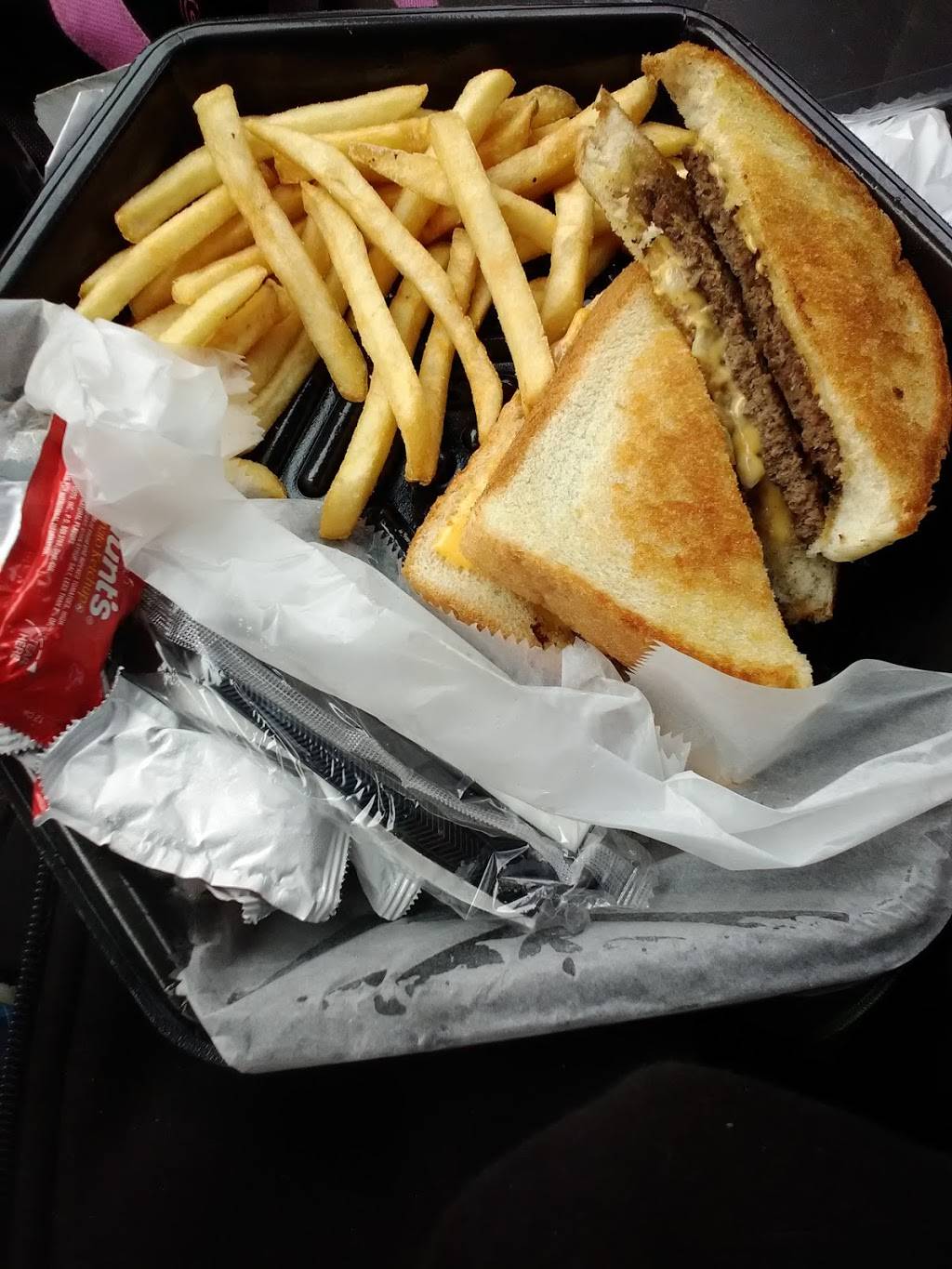 Huddle House | meal takeaway | 2613 E 1st St, Vidalia, GA 30474, USA | 9125388036 OR +1 912-538-8036