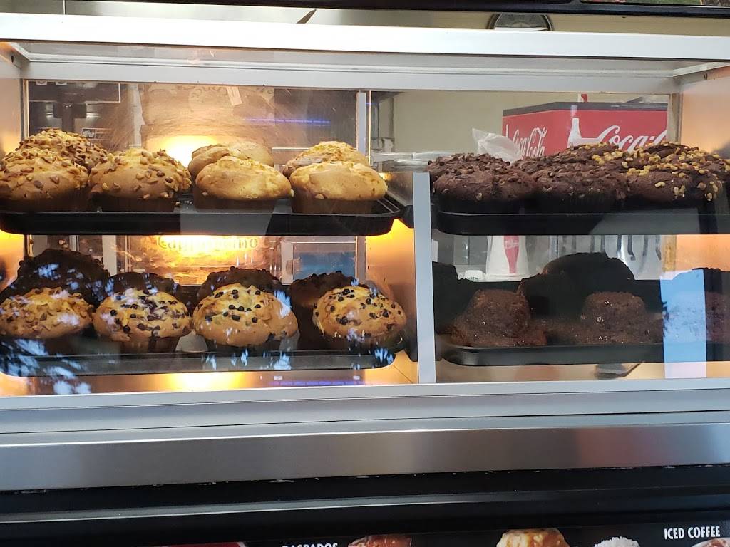 Yum Yum Donuts | bakery | 2931 G St, Merced, CA 95340, USA | 2093833212 OR +1 209-383-3212