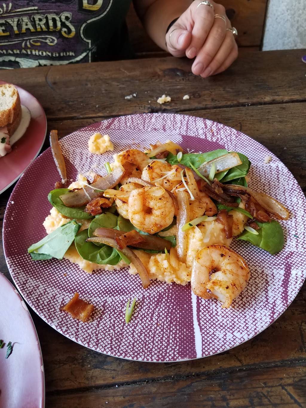 Yellow Jacket Social Club | restaurant | 1704 E 5th St, Austin, TX 78702, USA | 5124809572 OR +1 512-480-9572