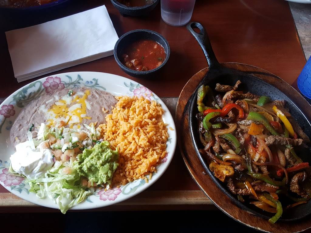 EL Tapatio Mexican Restaurant & Cantina | restaurant | 725 E Gibbs Ave, Cottage Grove, OR 97424, USA | 5417670457 OR +1 541-767-0457