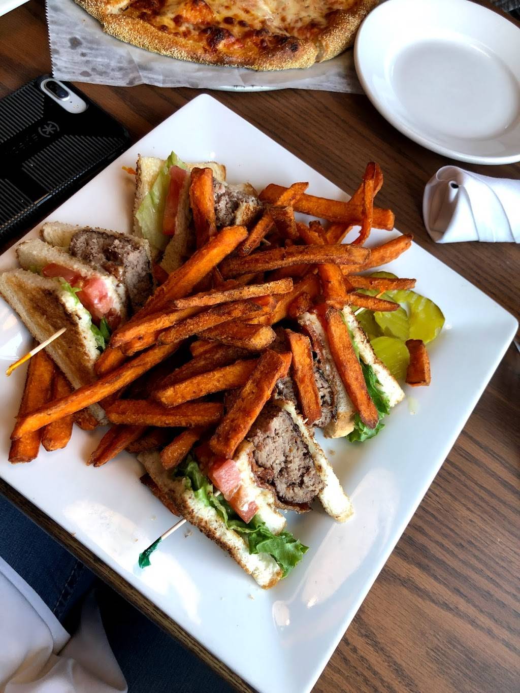 HARP + BARD Restaurant & bar | restaurant | 1099 Dorchester Ave, Dorchester, MA 02125, USA | 6172652893 OR +1 617-265-2893