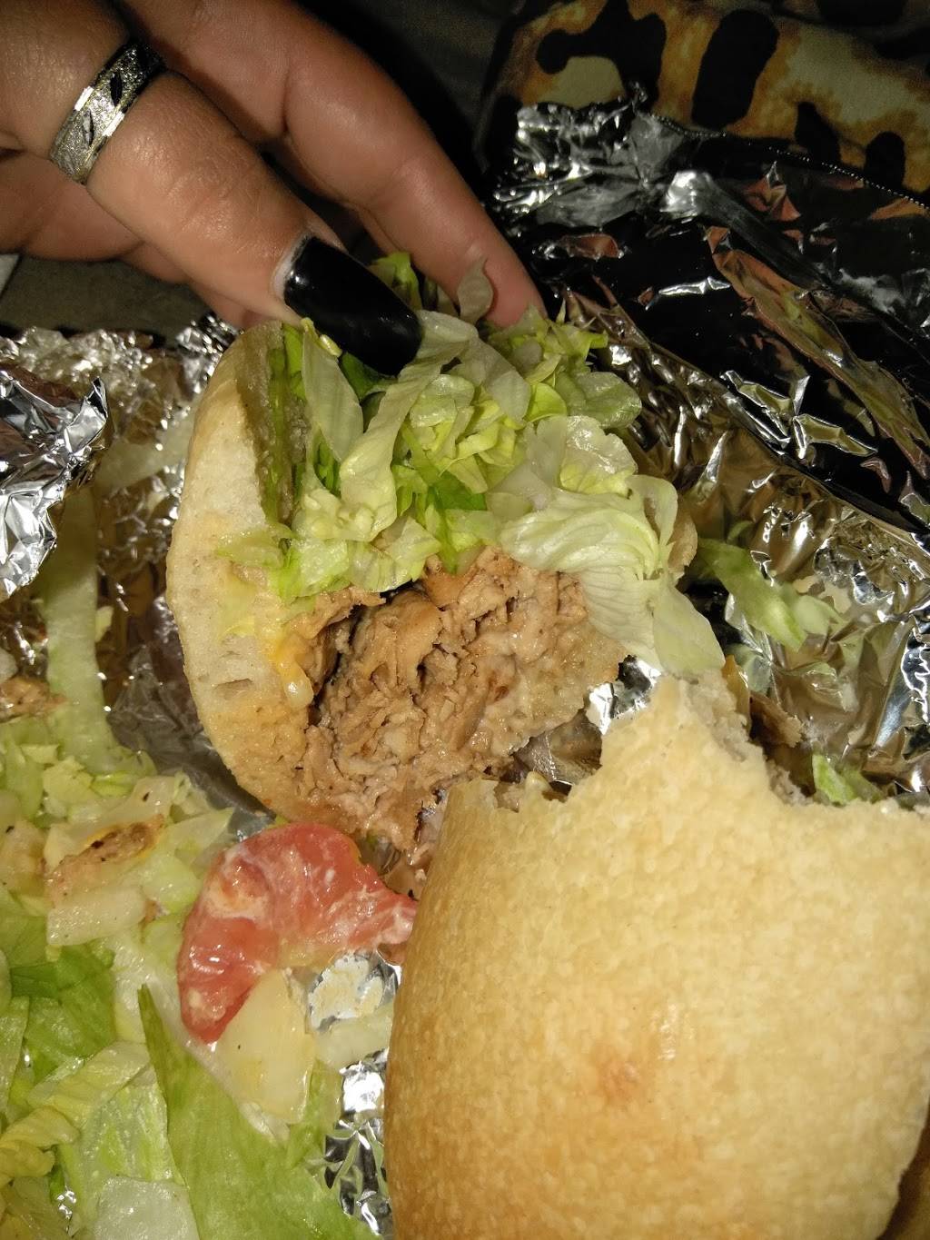 Vinny Restaurant Pizza & Subs | restaurant | 330 S Hanover St, Carlisle, PA 17013, USA | 7172496417 OR +1 717-249-6417