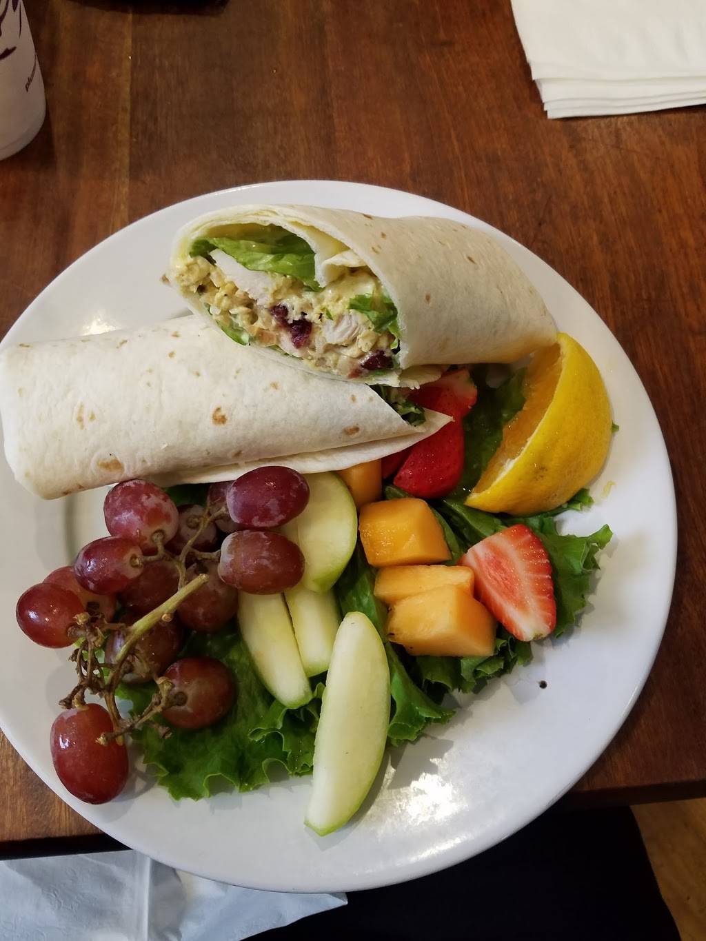 Plums | restaurant | 904 Bay St, Beaufort, SC 29902, USA | 8435251946 OR +1 843-525-1946