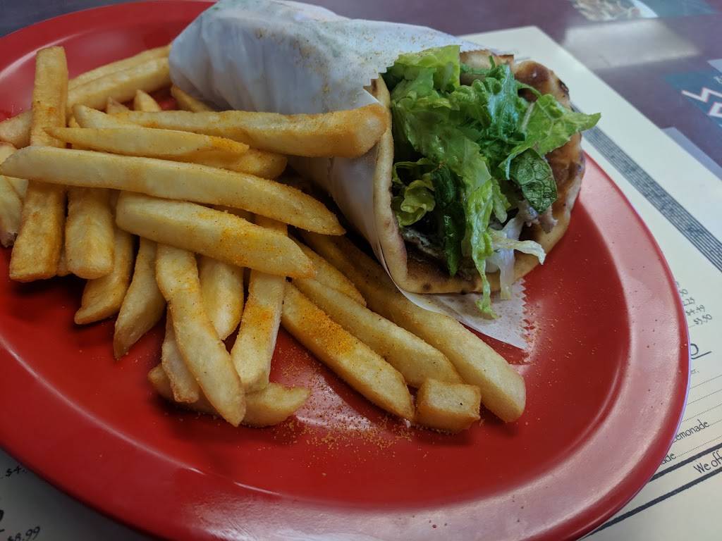 Yummys Greek Restaurant | restaurant | 210 W University Dr, Denton, TX 76201, USA | 9403832441 OR +1 940-383-2441