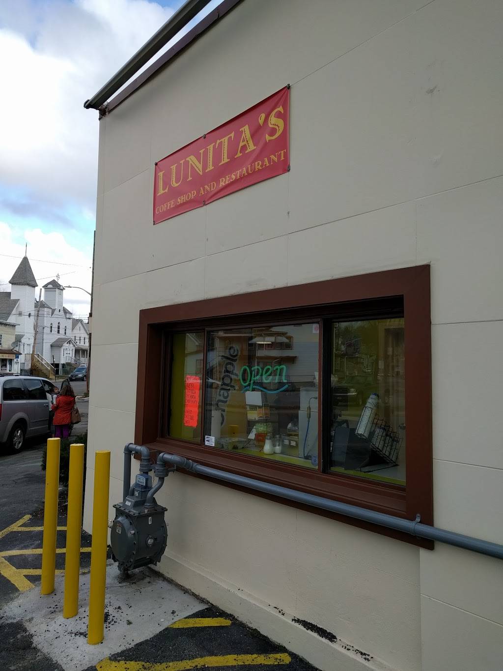 Lunitas | restaurant | 1201-1211 Park St, Peekskill, NY 10566, USA | 9144025319 OR +1 914-402-5319