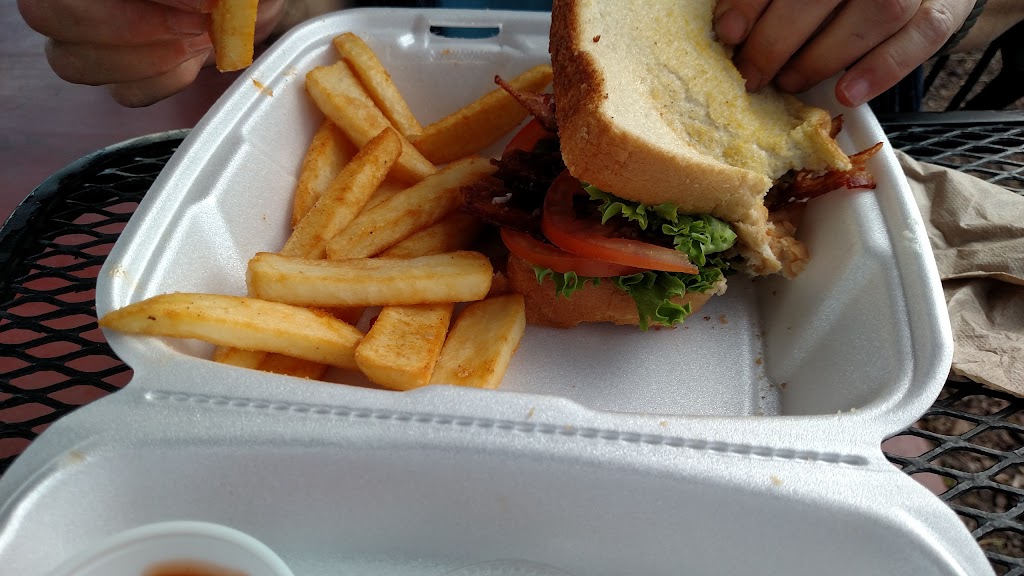 Mikes Grill | restaurant | 187 W Center St, Pima, AZ 85543, USA | 9289654819 OR +1 928-965-4819