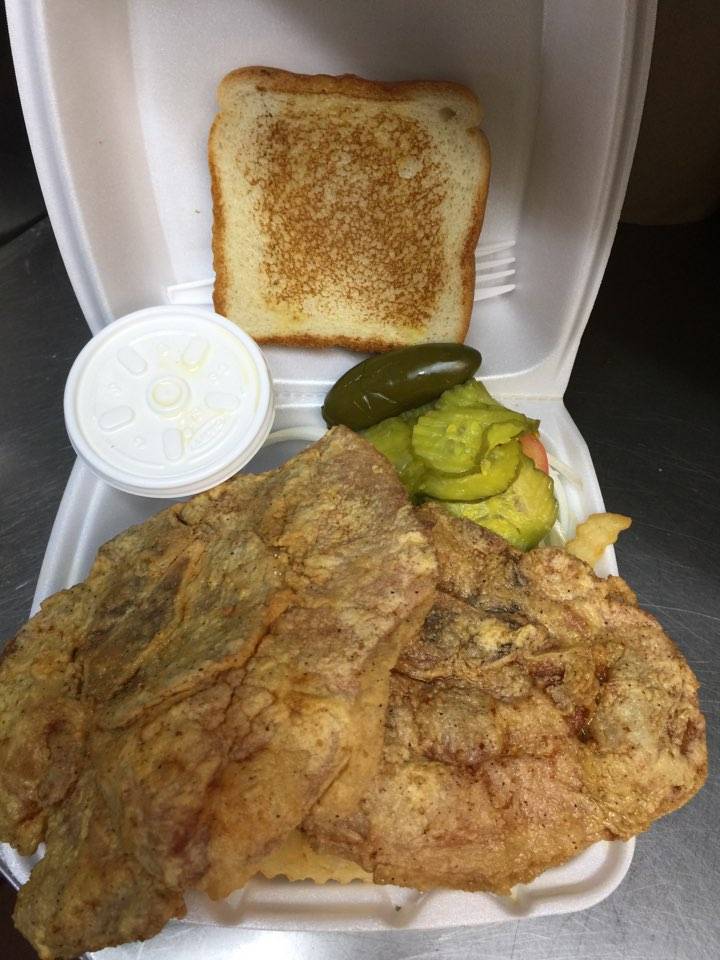 Good Luck Drive In | restaurant | 3140 E Ledbetter Dr, Dallas, TX 75216, USA | 2143713348 OR +1 214-371-3348