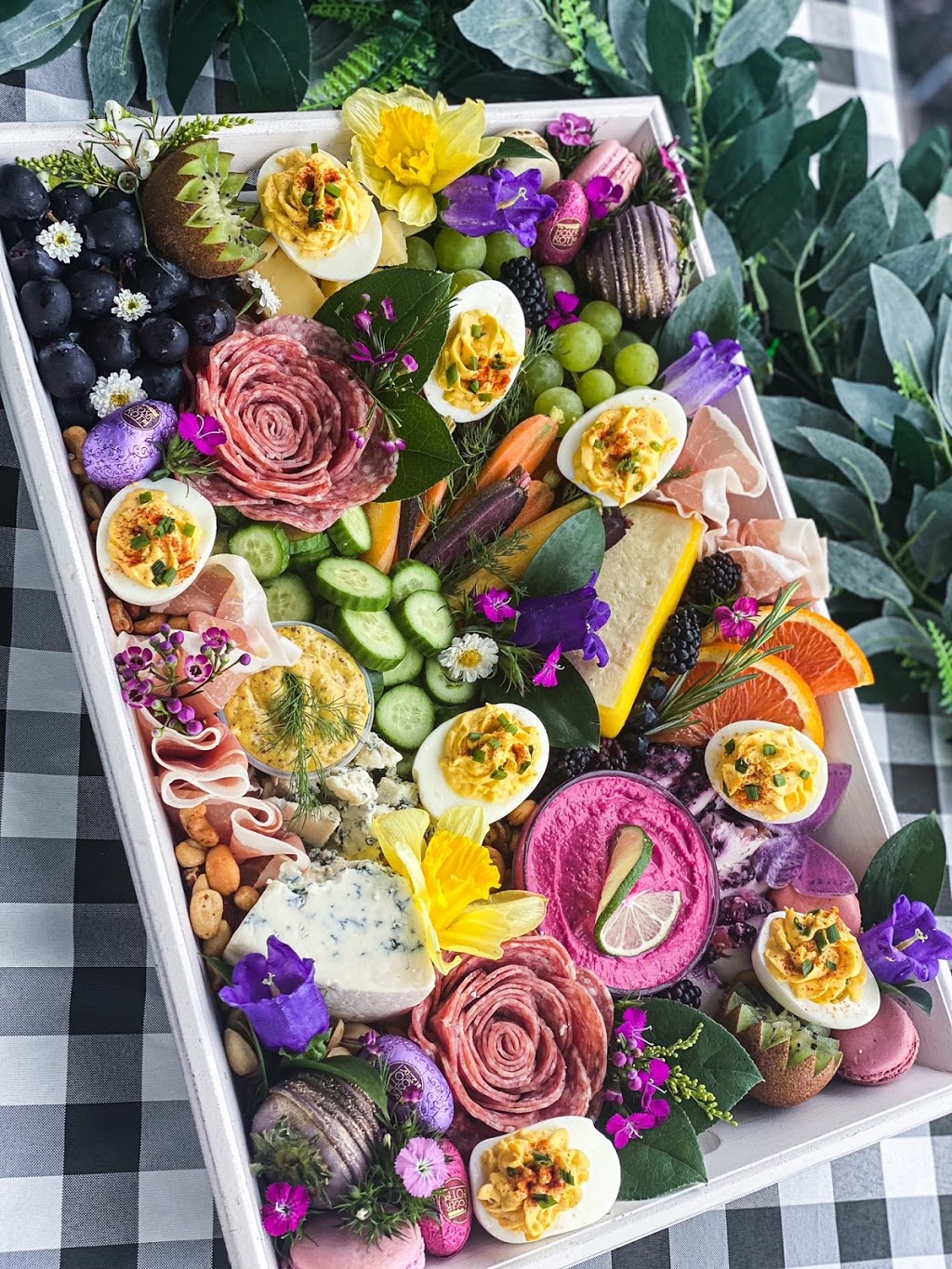 The Local Cheese Board, Co. | restaurant | 105 E Race St, Kingston, TN 37763, USA | 8652217611 OR +1 865-221-7611