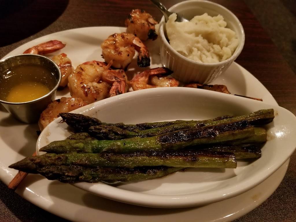 Outrigger Restaurant & Lounge | restaurant | 1013 U.S. Hwy 71 S, Okoboji, IA 51355, USA | 7123326020 OR +1 712-332-6020