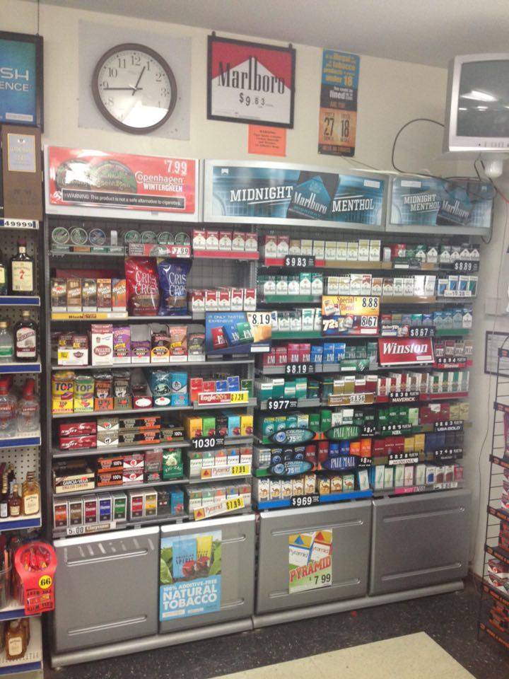 Hubbardston liquors & food Market | bakery | 32 Main St, Hubbardston, MA 01452, USA | 9789285038 OR +1 978-928-5038