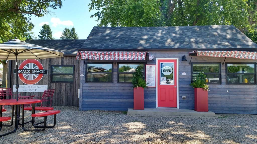 Smack Shack | restaurant | 1302 US-71, Okoboji, IA 51355, USA | 7123328245 OR +1 712-332-8245
