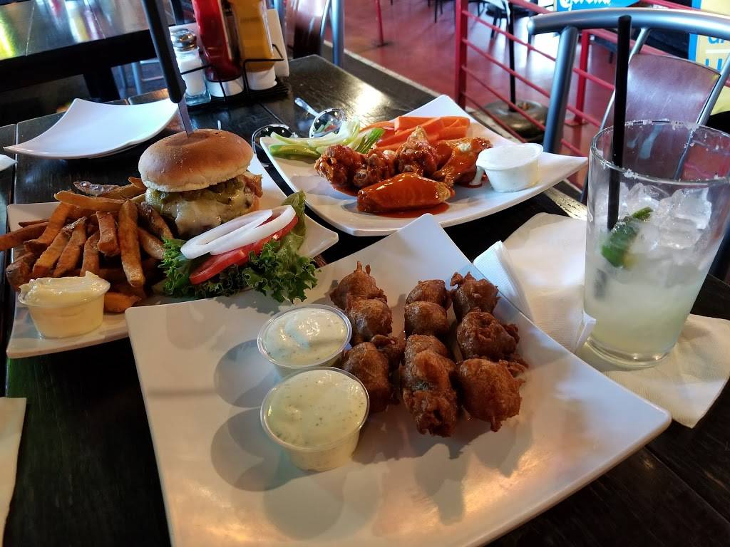 The Glass House Bar and Grill | restaurant | 5160 W Northern Ave, Glendale, AZ 85301, USA | 6235948021 OR +1 623-594-8021