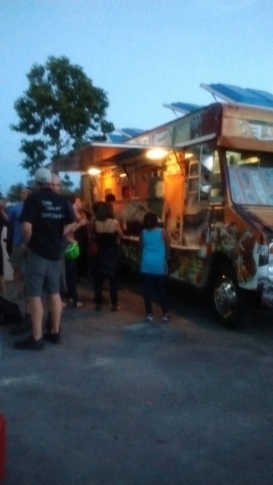 La Poblana | restaurant | 2010 Williams St, San Leandro, CA 94577, USA | 5108834555 OR +1 510-883-4555