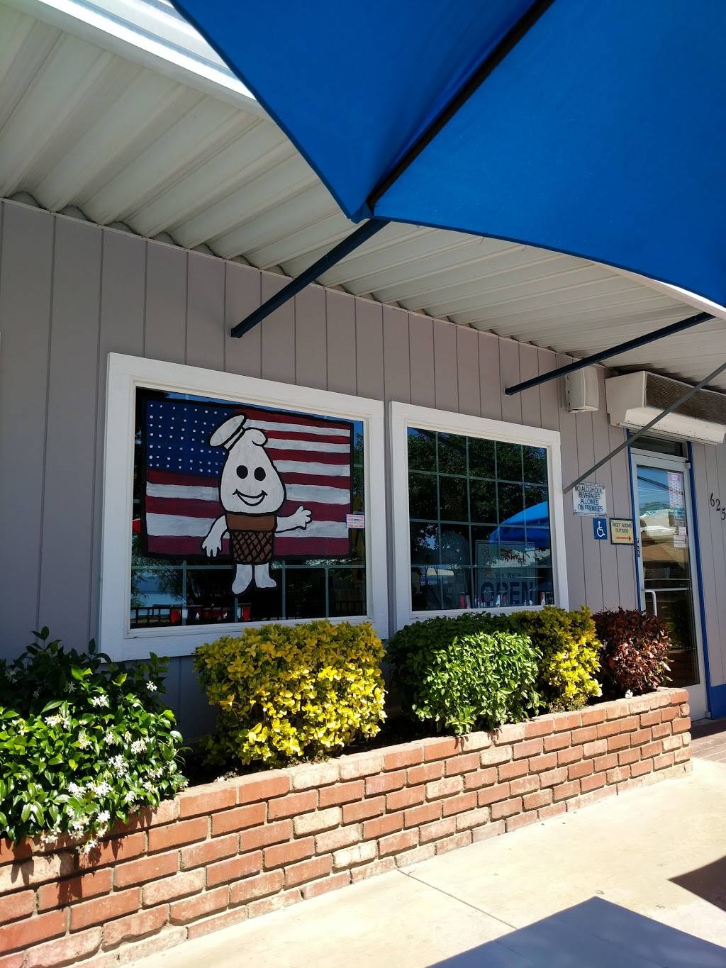 Fosters Freeze | restaurant | 6252 E Hwy 20, Lucerne, CA 95458, USA | 7072744441 OR +1 707-274-4441