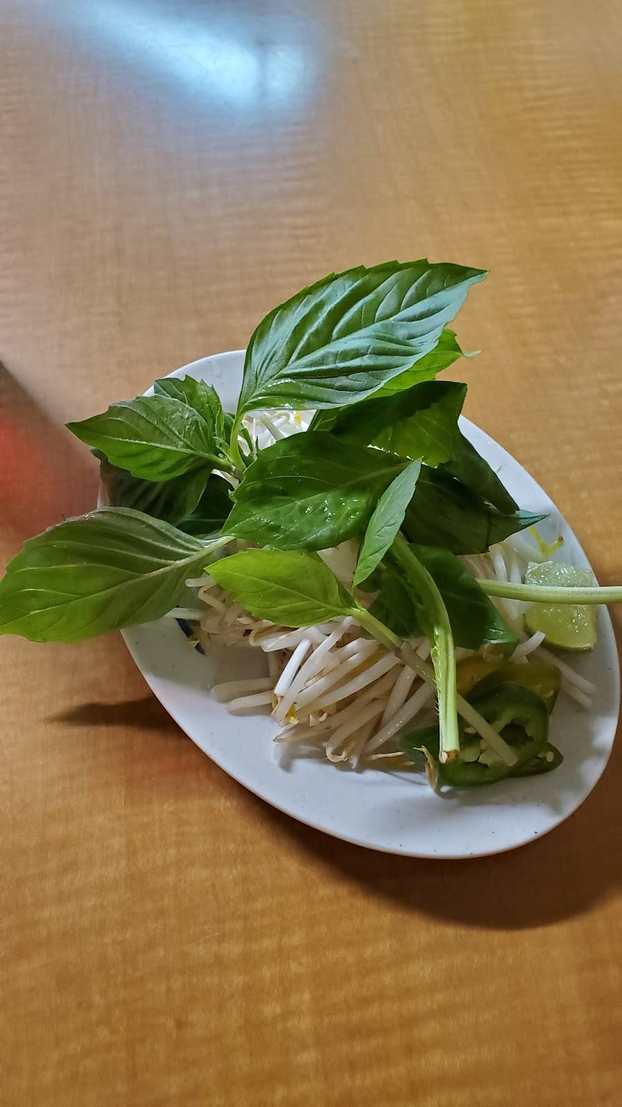 Pho Lees Vietnamese Restaurant | restaurant | 1541 Superior Ave Suite #101, Cleveland, OH 44114, USA | 2162737093 OR +1 216-273-7093