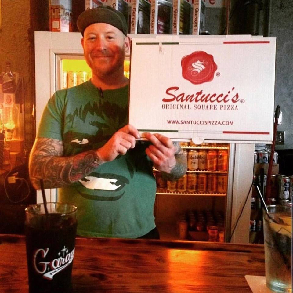 Santuccis Original Square Pizza | meal delivery | 901 S 10th St, Philadelphia, PA 19147, USA | 2158255304 OR +1 215-825-5304