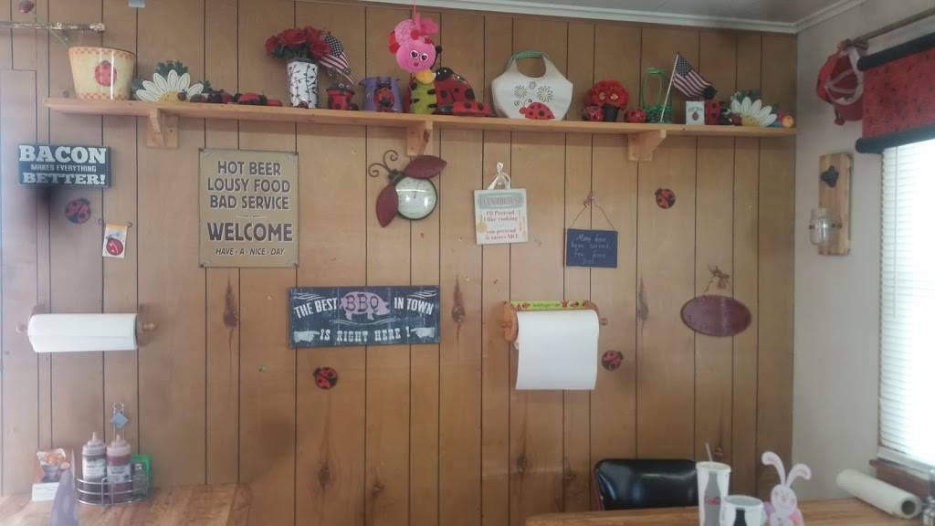 Ladybug BBQ | restaurant | 610 S 11th St, Nebraska City, NE 68410, USA | 4028731148 OR +1 402-873-1148