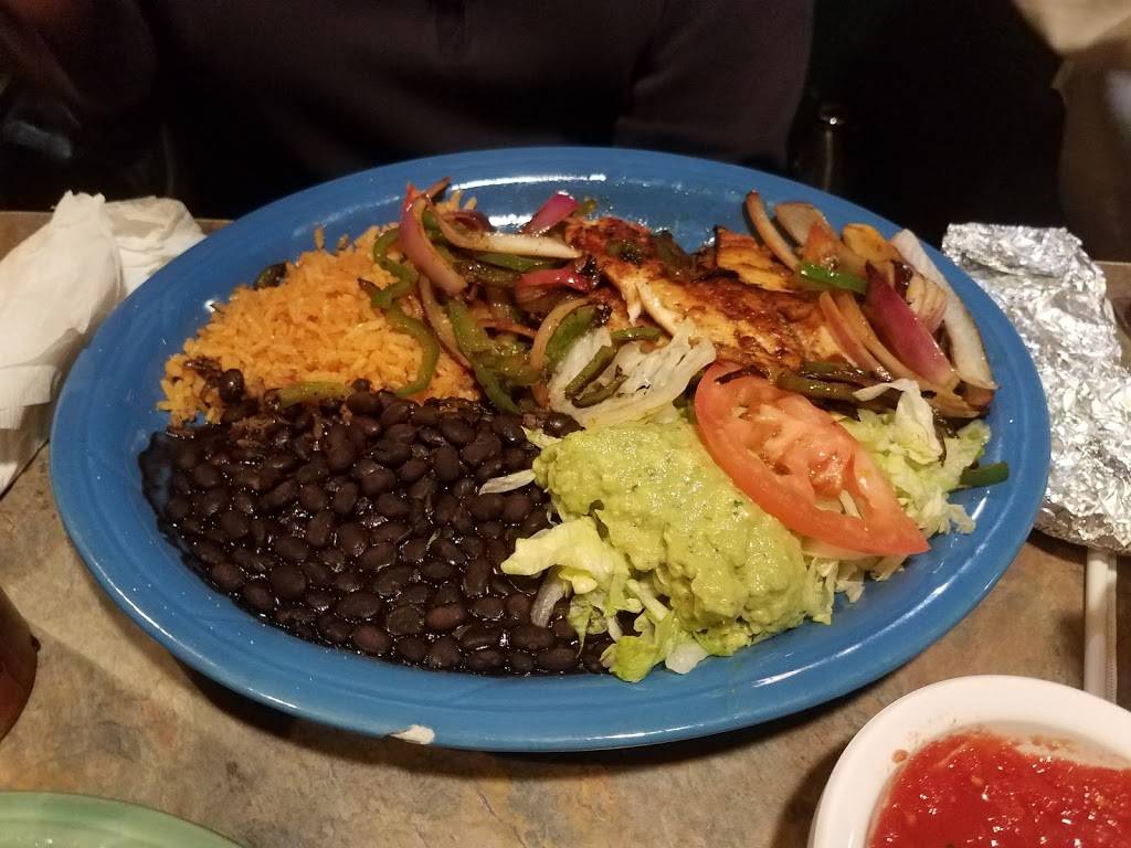 Los Potrillos | restaurant | 1305 Lincoln Ave, Charleston, IL 61920, USA | 2173456440 OR +1 217-345-6440