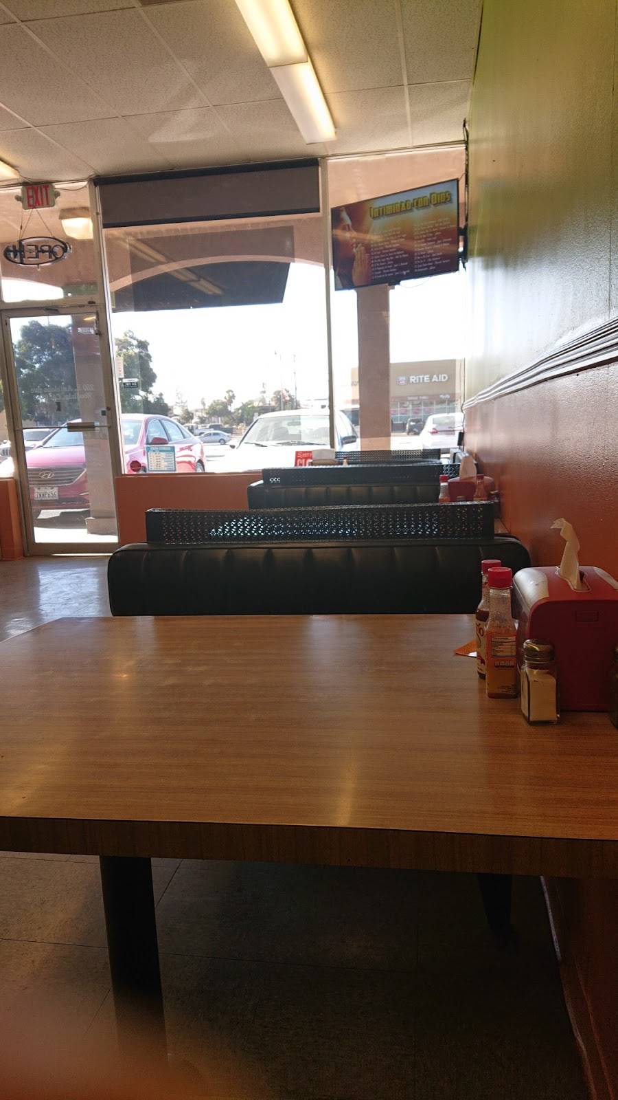 Pupusas La Sabrosa | restaurant | 250 E Antelope Ave, Woodlake, CA 93286, USA | 4086616263 OR +1 408-661-6263