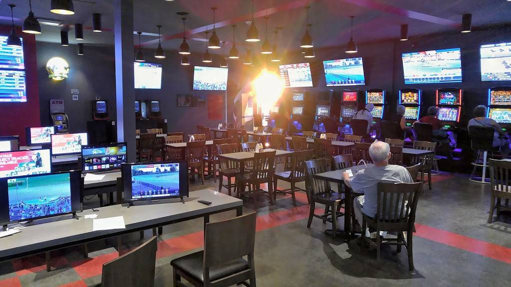 Jockey Taverne Racée | restaurant | 365 Avenue Dorval, Dorval, QC H9S 3H6, Canada | 5144220070 OR +1 514-422-0070