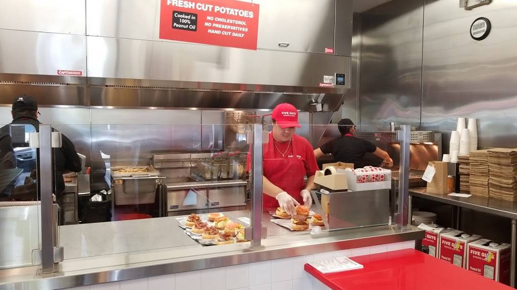 Five Guys | meal takeaway | 190 Alamo Plaza, Alamo, CA 94507, USA | 9253623375 OR +1 925-362-3375