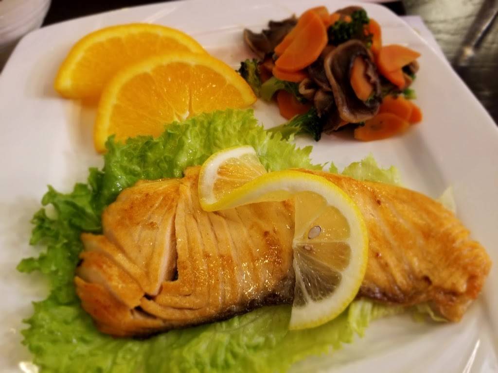 sushi cafe hanah | restaurant | 4907 Oakton St, Skokie, IL 60077, USA | 8474107593 OR +1 847-410-7593