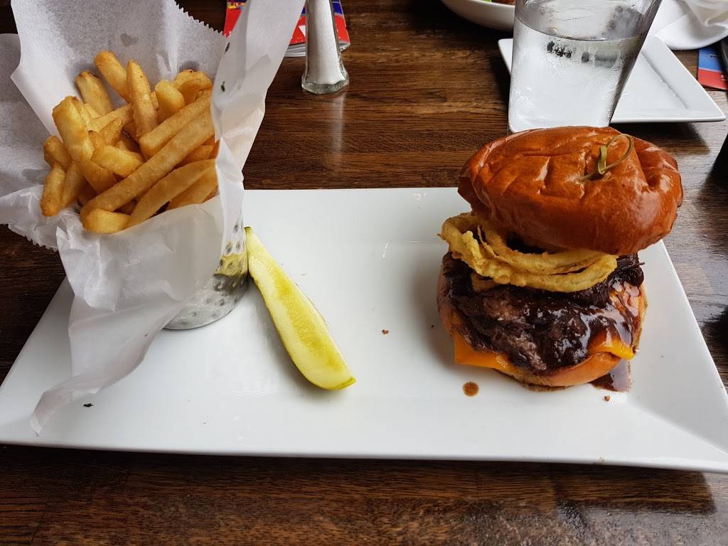 Rockafellas | restaurant | 231 Essex St, Salem, MA 01970, USA | 9787452411 OR +1 978-745-2411