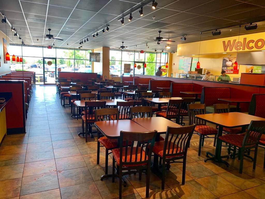 Moes Southwest Grill | restaurant | 10429 Olive Blvd, Creve Coeur, MO 63141, USA | 3147316637 OR +1 314-731-6637