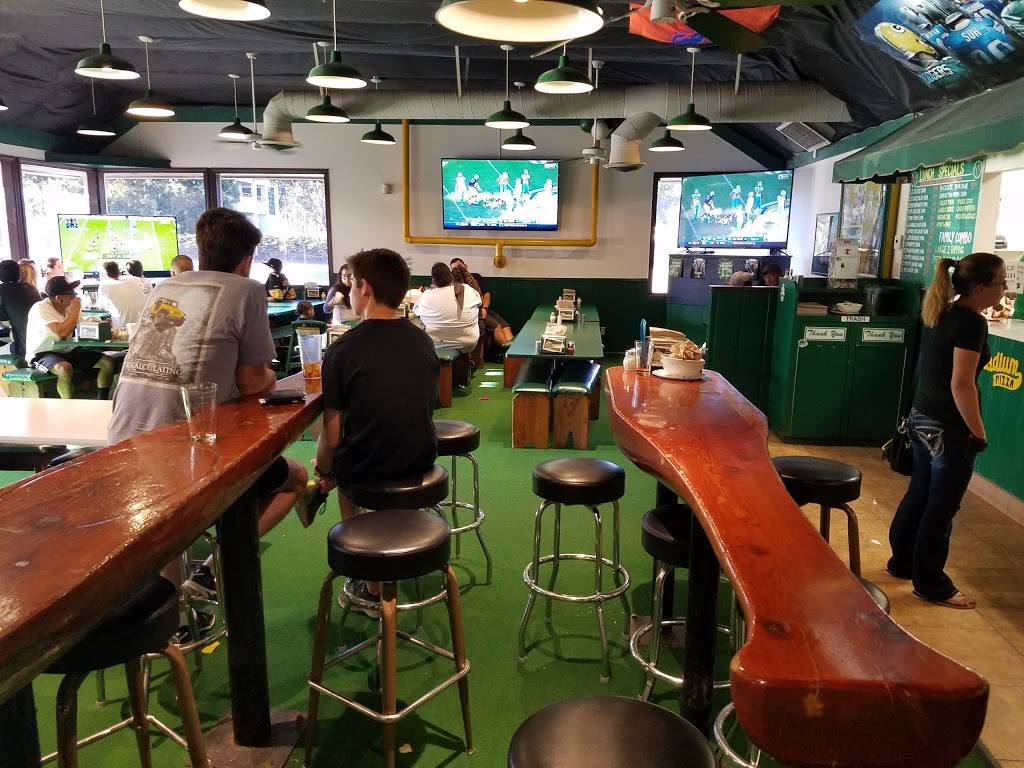 Stadium Pizza | restaurant | 27314 Jefferson Ave, Temecula, CA 92590, USA | 9512962400 OR +1 951-296-2400