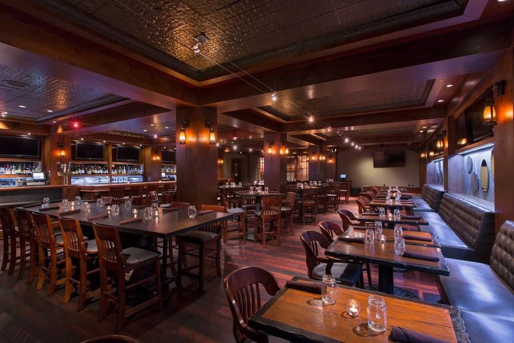 Cutthroats Saloon | restaurant | 111 Country Club Dr, Incline Village, NV 89451, USA | 7758321234 OR +1 775-832-1234